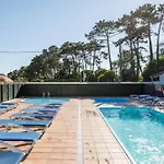 A4 *